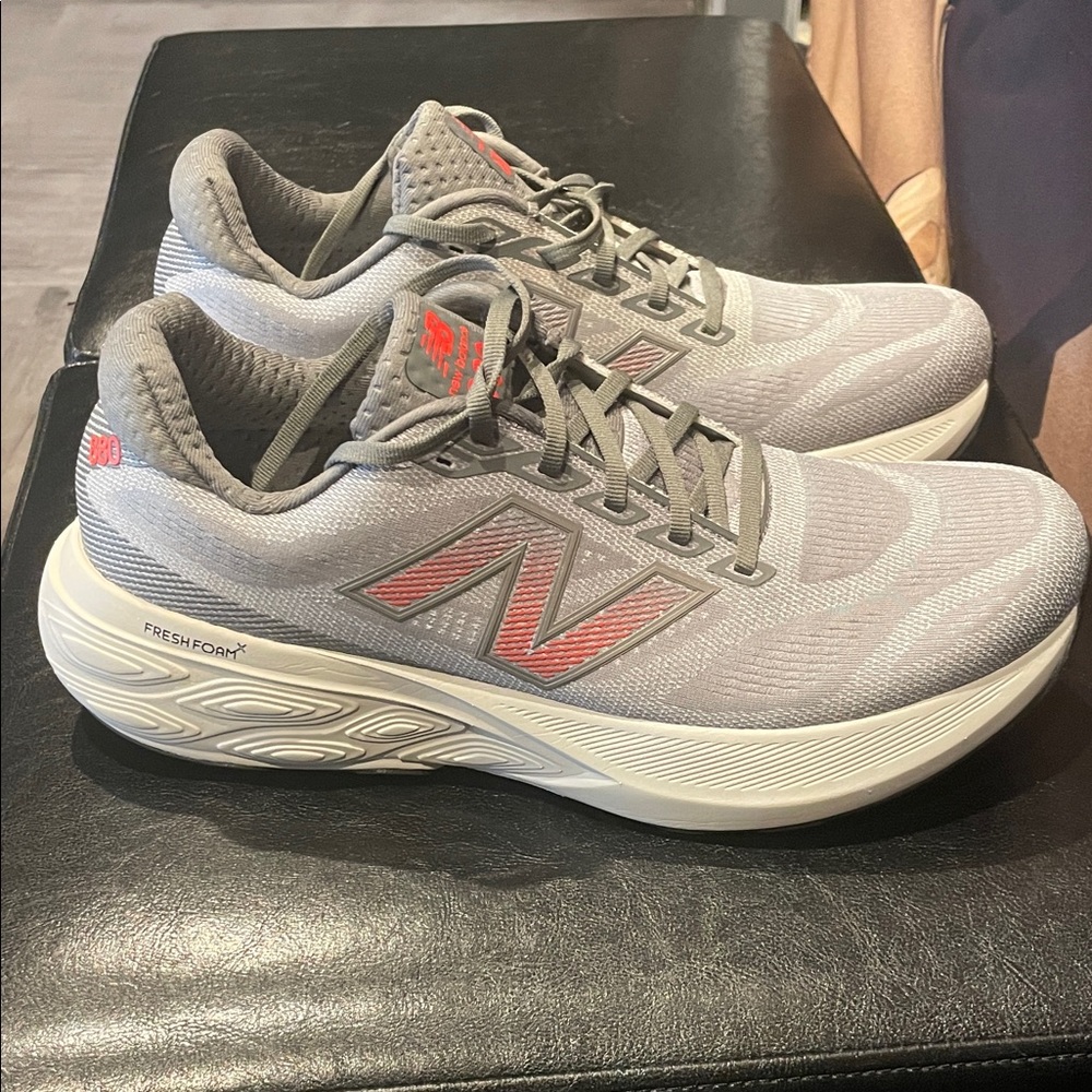 New Balance 880v15 Athletic Shoes